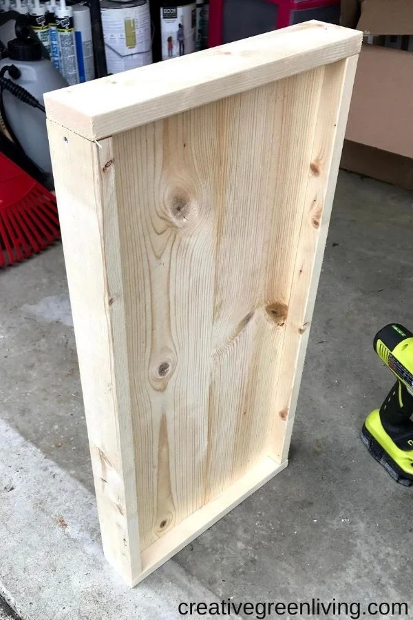How to make a DIY Chicknic Table - free plans for how to build a chicken picnic table including step-by-step directions How to make a DIY Chicknic Table - free plans for how to build a chicken picnic table including step-by-step directions