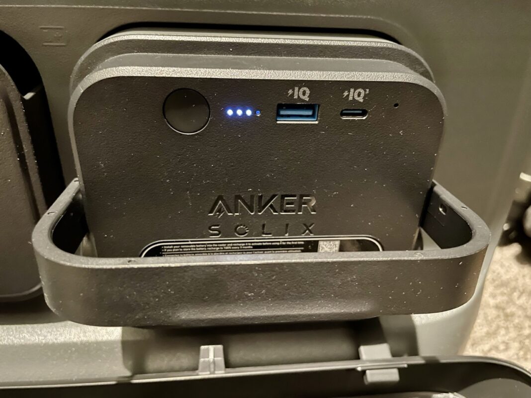 anker everfrost removable battery with USB-A and USB-C charging ports