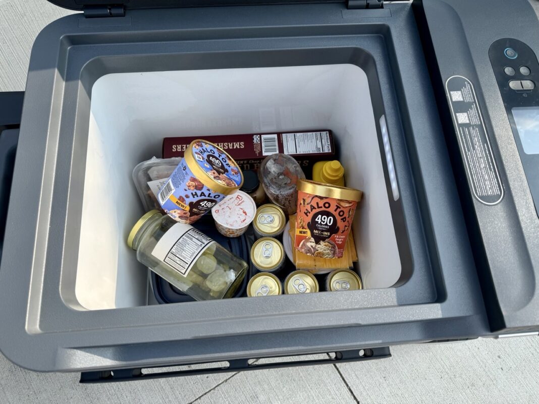 Anker SOLIX Everfrost 2 cooler in use