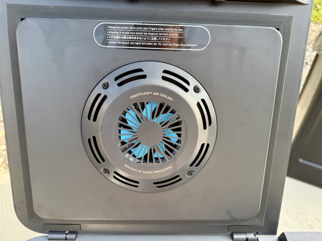 ANKER SOLIX everfrost 2 cooling lid open