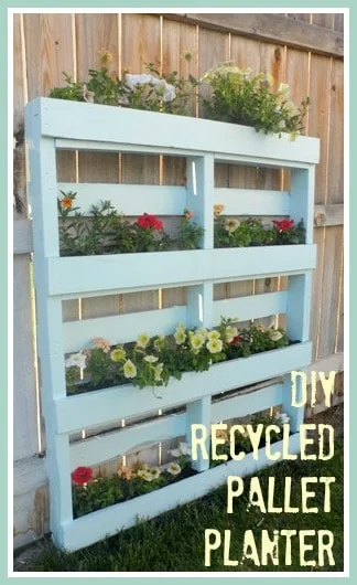Flower Planters Using Wood Pallets from Creative Homemaking