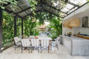 Planning a Summer Kitchen: 17 Design...